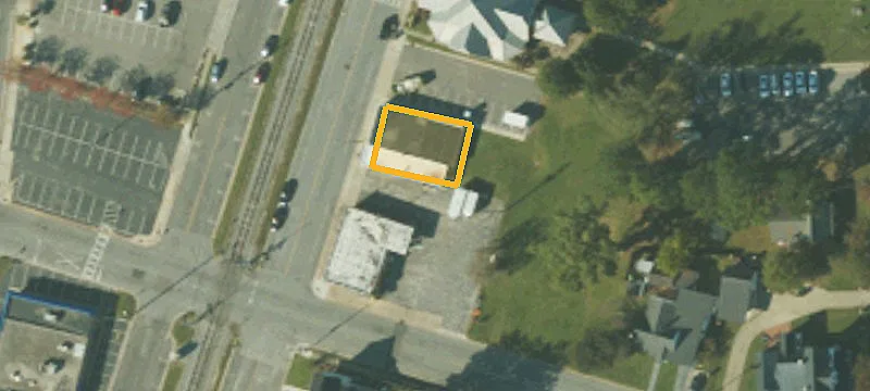 2627 Railroad St