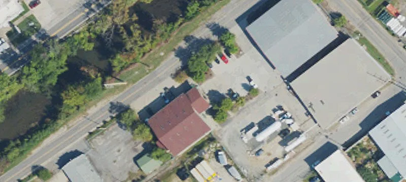99 Thompson St