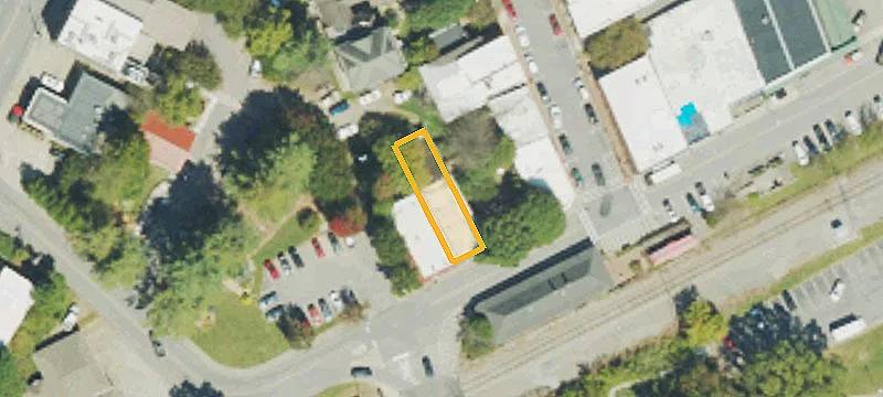 204 Sutton Ave