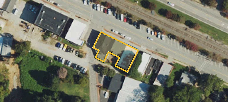 106 Main St