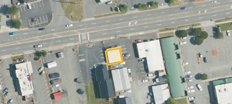 1420 Main St