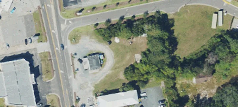 121 Cswy Dr