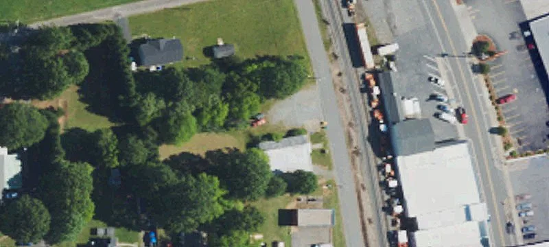 221 Glenn St