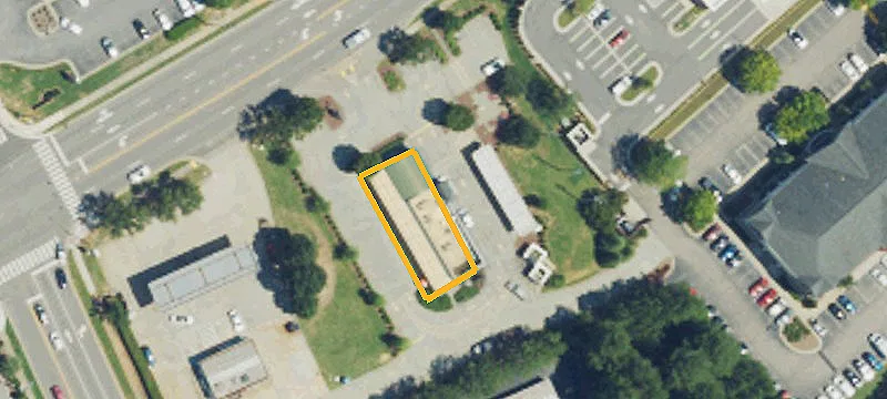 1925 Main St
