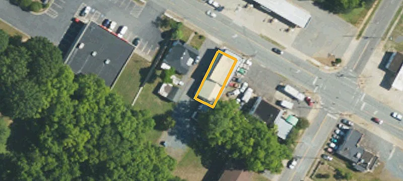 215 Main St