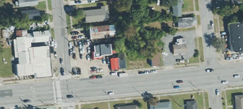 1305 Dawson St