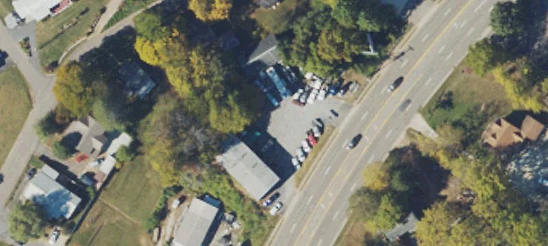 976 Main St