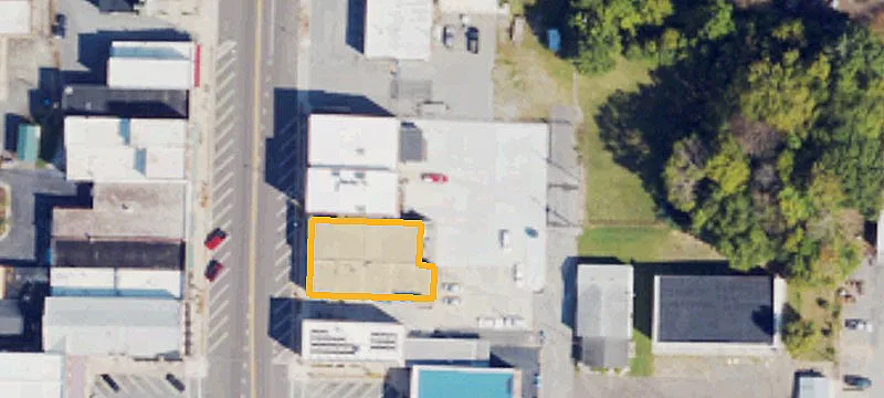 136 Main St