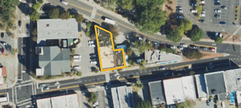 105 Main St