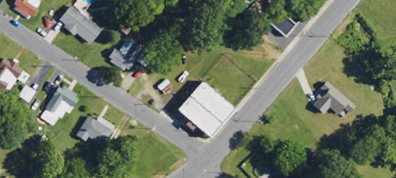 625 Irving Ave