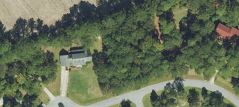 418 Riverside Ln