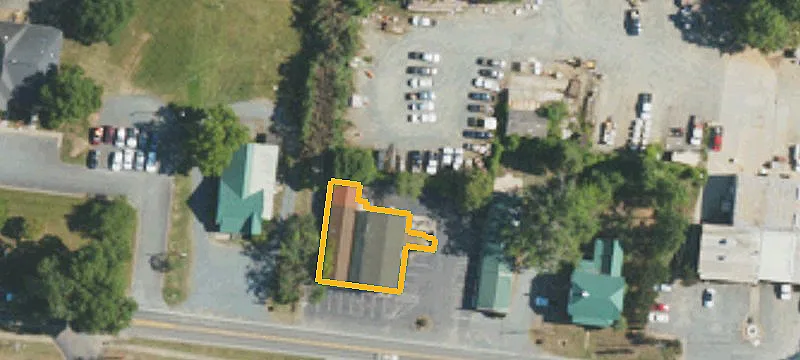 8121 Fairview Rd