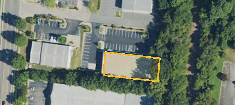 1225 Main St