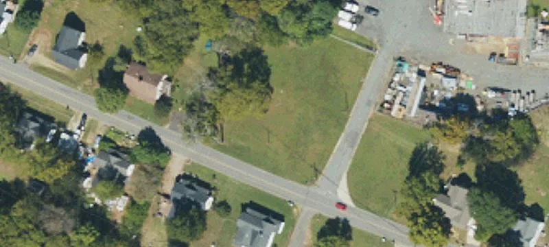 Woodlawn Ave