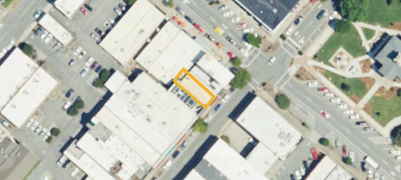104 Un St