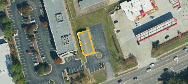 1629 Main St