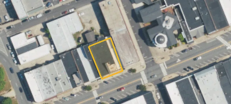 123 Main St