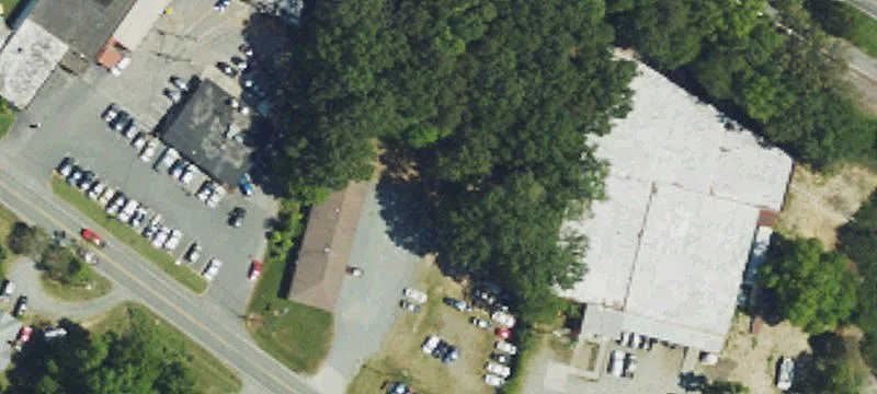 1221 Webb Ave