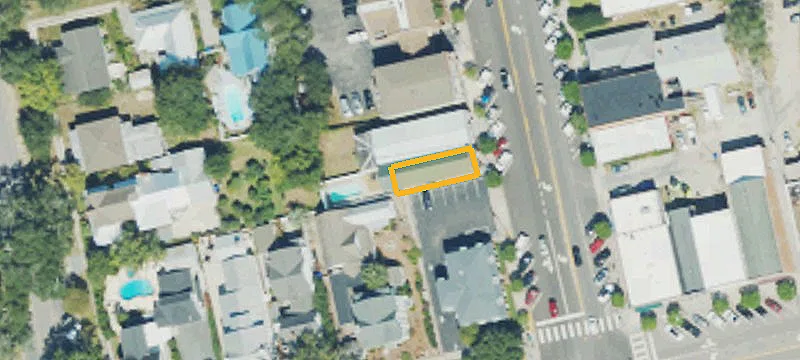 109 Howe St