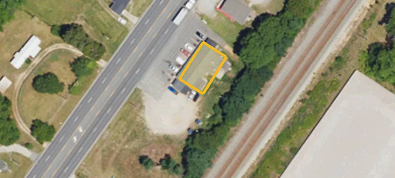 1740 Main St