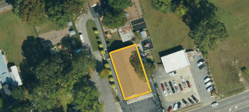 1521 Main St