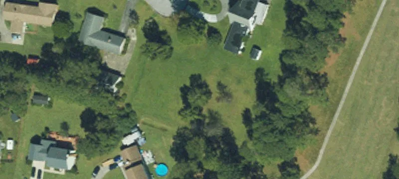 212 Columbia Dr