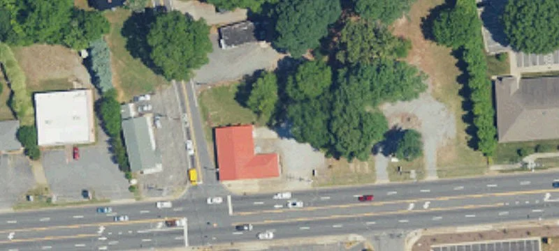 2303 Main St