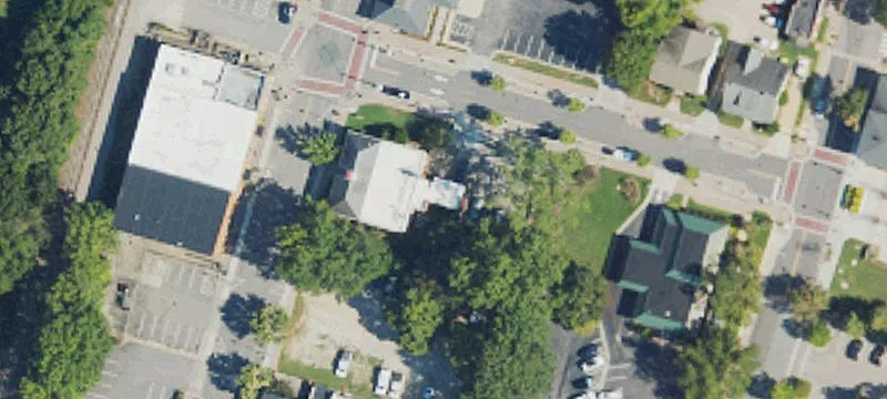 301 White St