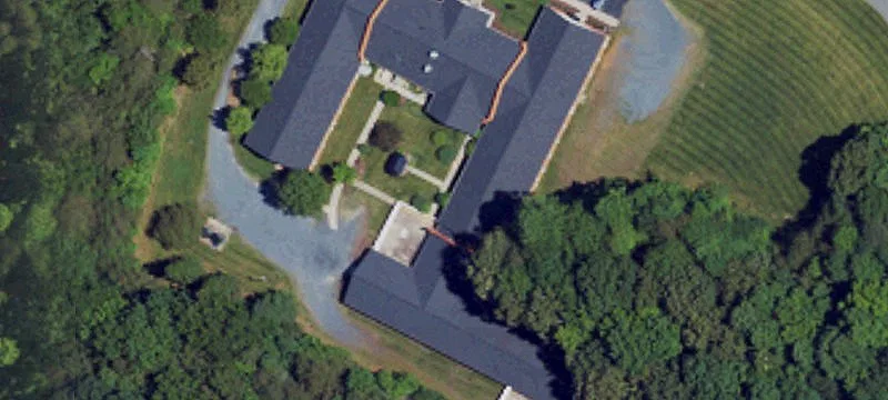 501 Pointe S Dr