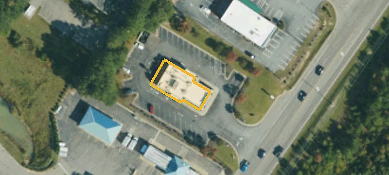 1665 Main St