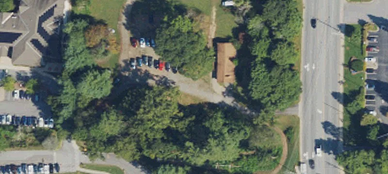 1325 Hendersonville Rd
