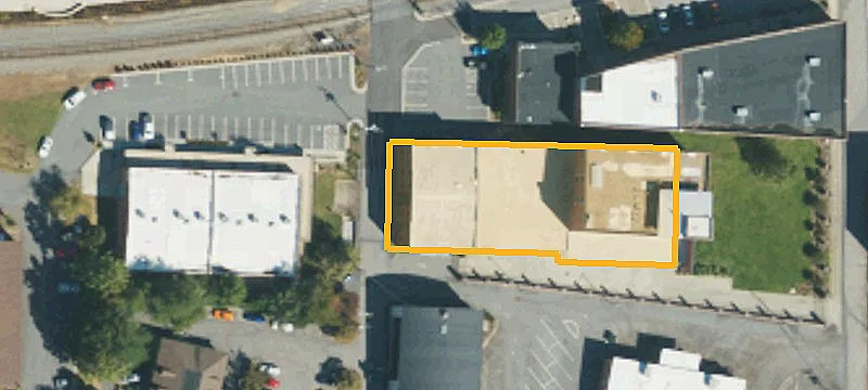 13 2nd SE St