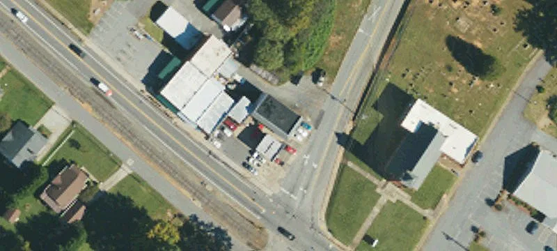 101 Main St