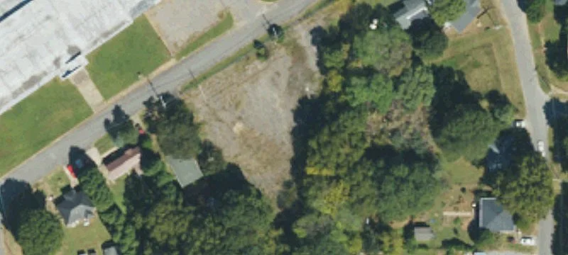 1913 Hunt Ave