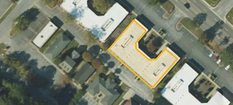 2nd E Arlington Blvd