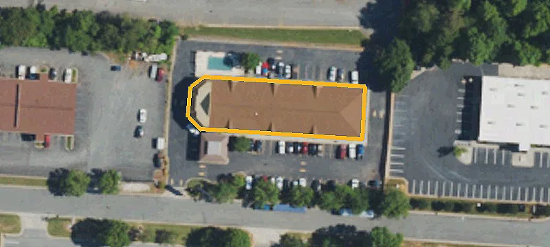 7 Laura Ln
