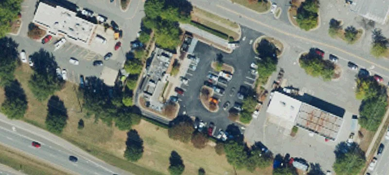 1205 Laura Vlg Rd