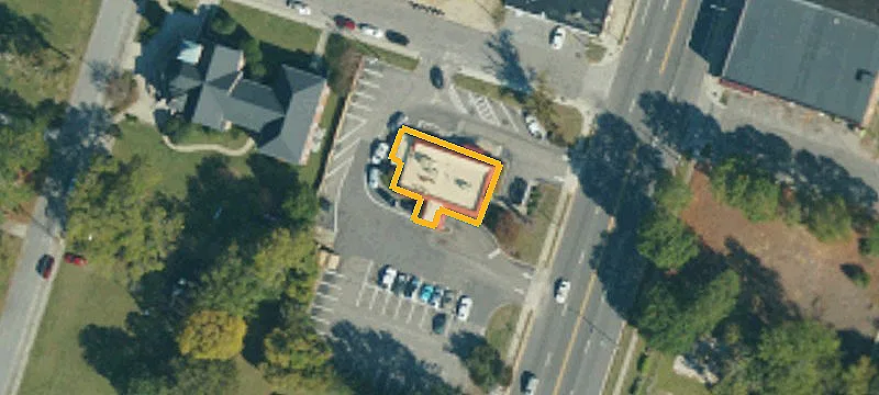 1102 Main St