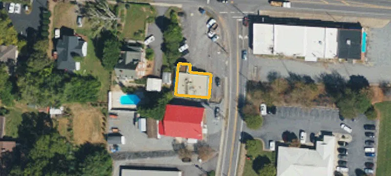 102 Ctr St