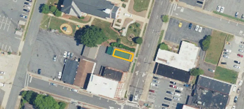 212 Main Ave