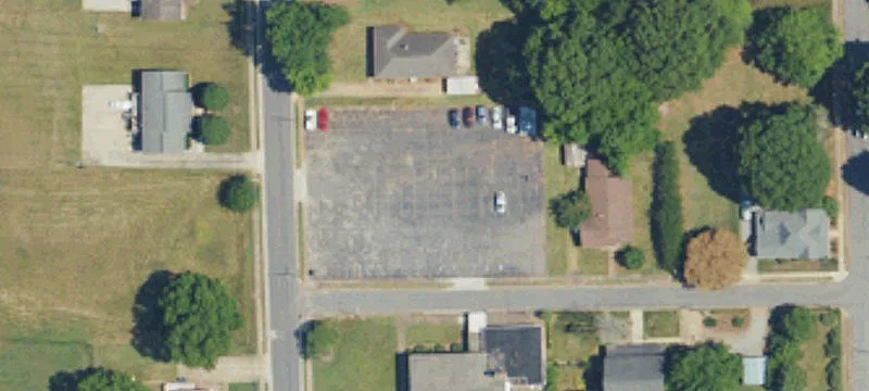 403 Main Ave