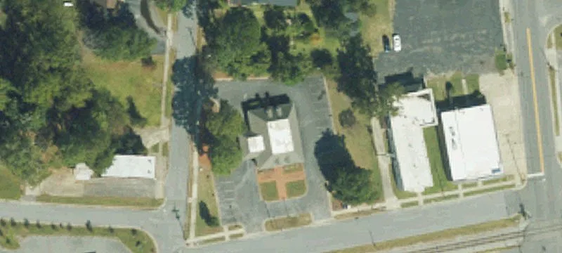 122 Andrews St