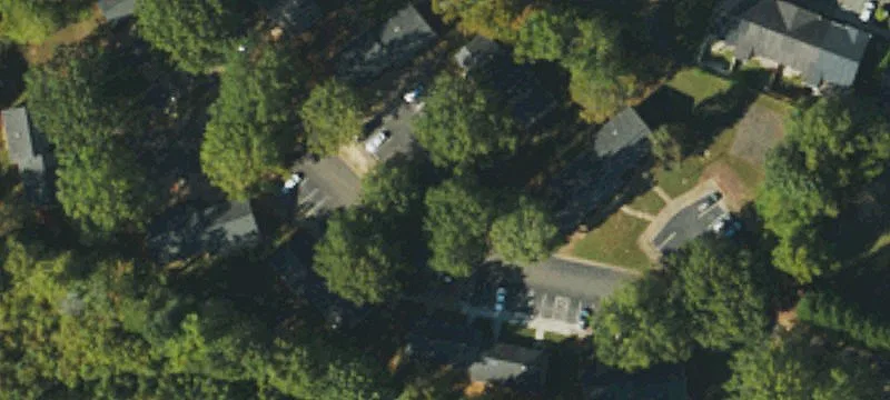 600 1st St