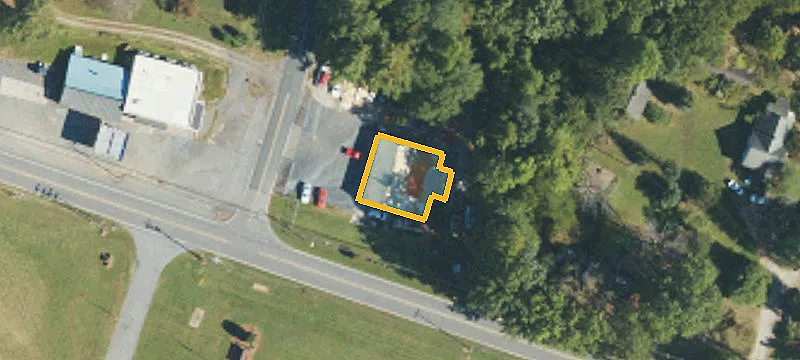 100 Refour NE Rd
