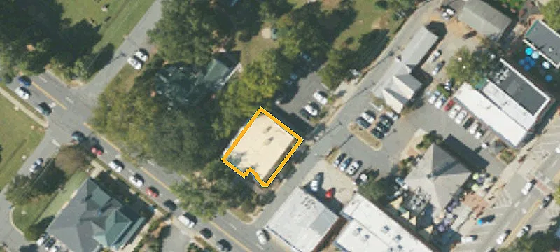 124 John St