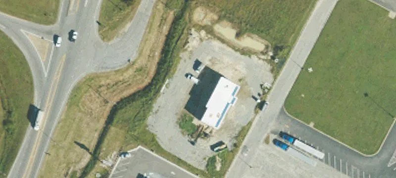 106 Riv Oaks Dr