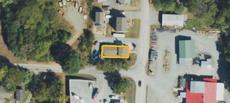 82 Small St