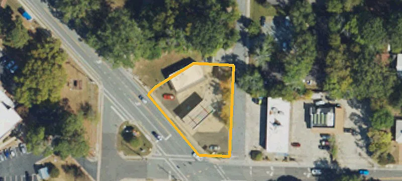 300 Main St