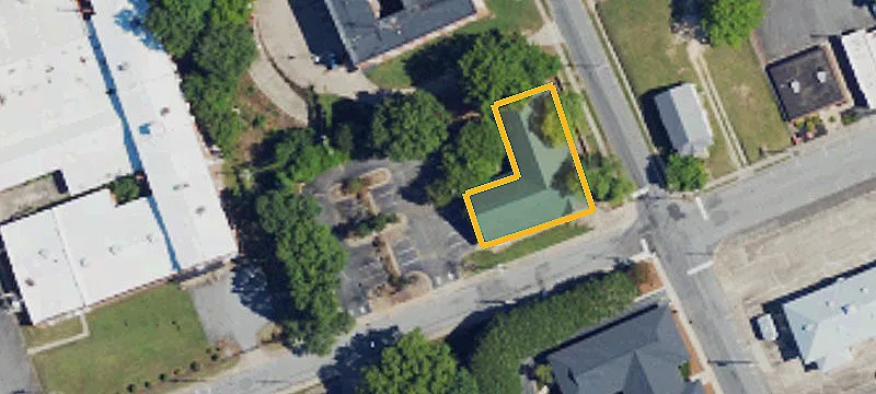 100 Guilford St