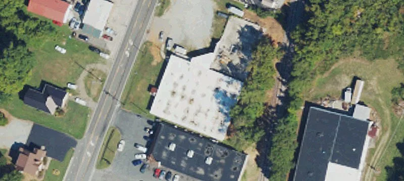 1128 Main St